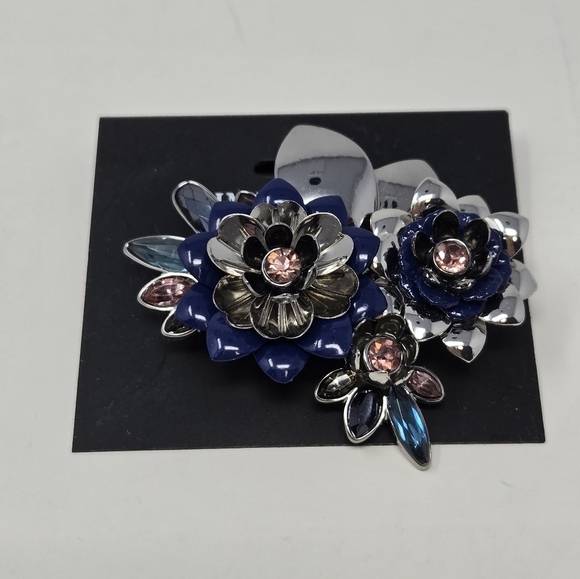 NWT SIMPLY VERA VERA WANG SILVER BLUE PINK FLORAL BROOCH FASHION JEWELRY WOMEN - Picture 3 of 10